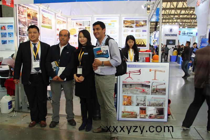 展會上的國盛(sheng)